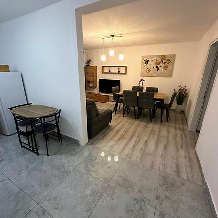 Apartment Marija วาราชดีน ภายนอก รูปภาพ