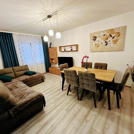Apartment Marija วาราชดีน ภายนอก รูปภาพ